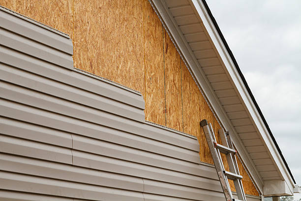Professional Siding Inspection technician working in Spruce Creek, PA